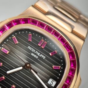 Đồng Hồ Patek Philippe Nautilus 5723 Đá Ruby Đỏ Replica 11 40mm (3)