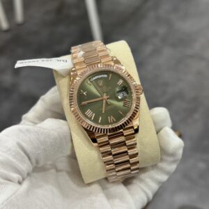 Đồng Hồ Rolex Day-Date 228235 Bọc Vàng Mặt Xanh Lá GM V3 170gram 40mm (1)