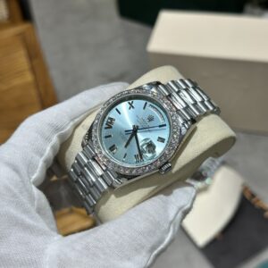 Đồng Hồ Rolex Day-Date 228236 Độ Moissanite Mặt Xanh Băng 168gram GM V3 40mm (7)