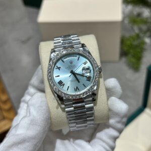 Đồng Hồ Rolex Day-Date 228236 Độ Moissanite Mặt Xanh Băng 168gram GM V3 40mm (7)