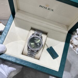 Đồng Hồ Rolex Day-Date 228236 Độ Moissanite Mặt Xanh Lá 168gram GM V3 40mm (8)