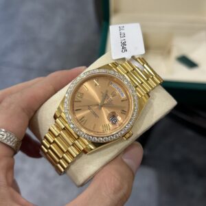 Đồng Hồ Rolex Day-Date 228238 Bọc Vàng Đính Moissanite GM V2 152gram 40mm (1)
