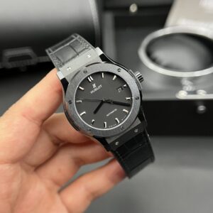 Hublot Classic Fusion Ceramic Màu Đen Replica JJZ 42mm (1)