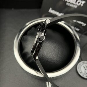 Hublot Classic Fusion Ceramic Màu Đen Replica JJZ 42mm (1)