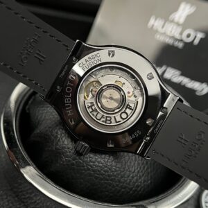 Hublot Classic Fusion Ceramic Màu Đen Replica JJZ 42mm (1)