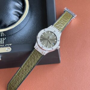 Hublot Classic Fusion Diamonds Nữ Màu Xanh Lá Cây 33mm (1)
