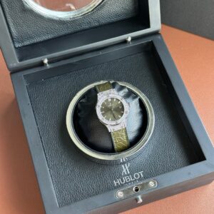 Hublot Classic Fusion Diamonds Nữ Màu Xanh Lá Cây 33mm (1)