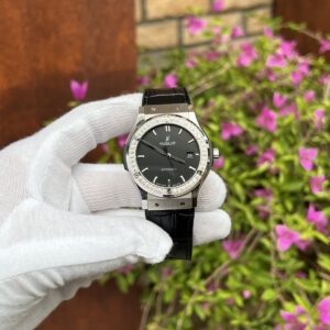 Hublot Classic Fusion Đính Đá Một Hàng Máy Cơ Thụy Sỹ 42mm