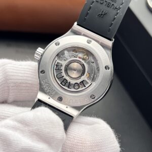 Hublot Classic Fusion Độ Full Kim Cương Moissanite Màu Đen 38mm (1)