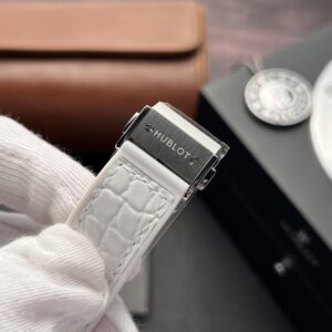 Hublot Classic Fusion Độ Kim Cương Moissanite Màu Trắng 38mm (2)