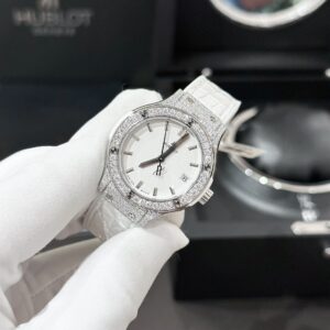 Hublot Classic Fusion Nữ Độ Kim Cương Moissanite Màu Trắng (7)