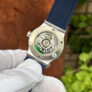 Hublot Classic Fusion Replica 11 Màu Xanh Dương Đính Đá 42mm (3)