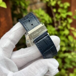 Hublot Classic Fusion Replica 11 Màu Xanh Dương Đính Đá 42mm (3)