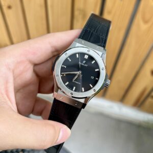 Hublot Classic Fusion Titanium Màu Đen JJF 2023 Rep 11 42mm (1)