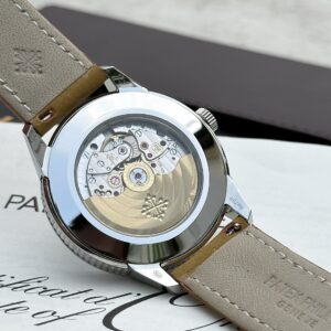 Patek Philippe Calatrava 5226G Replica Cao Cấp GR Factory (1)