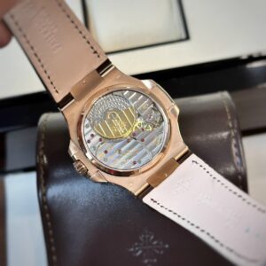 Patek Philippe Nautilus 5712 Dây Da Mặt Chocolate GR Factory 40mm (3)