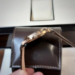 Patek Philippe Nautilus 5712 Dây Da Mặt Chocolate GR Factory 40mm (3)