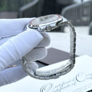 Patek Philippe Nautilus 5723 Replica 11 Độ Đá Ruby Đỏ 40mm (1)