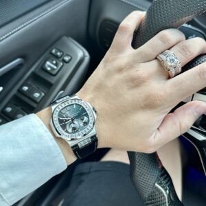 Patek Philippe Nautilus 5724G Fake 11 Mặt Xám Grey 40mm (1)