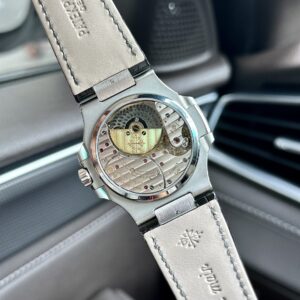 Patek Philippe Nautilus 5724G Fake 11 Mặt Xám Grey 40mm (1)
