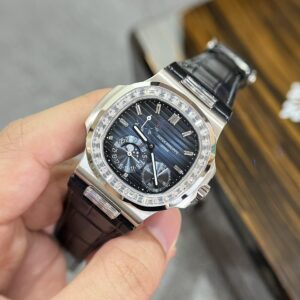 Patek Philippe Nautilus 5724G Replica 11 Màu Xanh GF Factory (1)