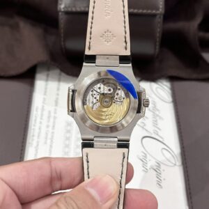 Patek-Philippe-Nautilus-5726-Replica-11-Mau-Xanh-Duong-GRF-40-3-1024x1024