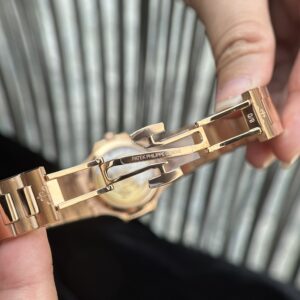 Patek Philippe Nautilus 7118 Replica 11 3KF Nữ 35 (4)