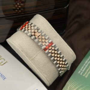 Rolex DateJust Viền Kim Cương Moissanite Replica EW 31mm (1)