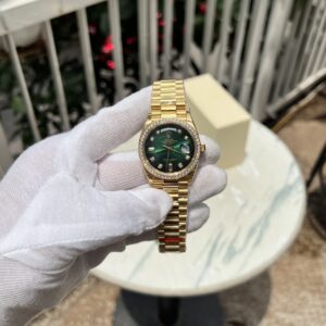 Rolex Day-Date Super Fake 11 Mặt Xanh Lá Đính Đá 36mm (1)