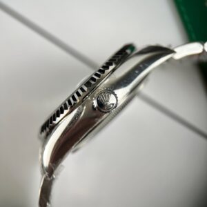 Rolex Sky-Dweller Replica 11 Mặt Số Đen (8)