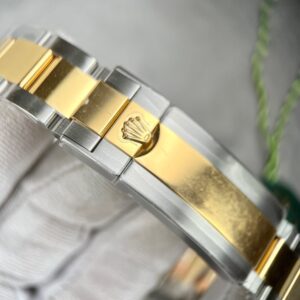 Rolex Submariner 116613LB Replica 11 Mặt Số Xanh Dương Clean Factory 40mm (1)