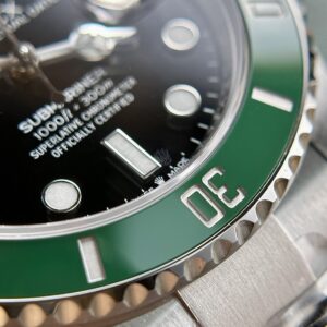 Rolex Submariner 126610LV Stabucks Replica Cao Cấp Clean 40mm (1)
