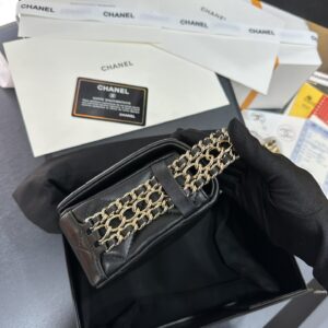 Túi Chanel Đeo Chéo Siêu Cấp Nữ Màu Đen 18x7x14cm (2)