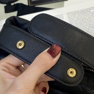 Túi Chanel Hình Bán Nguyệt Siêu Cấp Màu Đen 16cm (2)