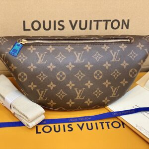 Túi Louis Vuitton Đeo Hông Họa Tiết Monogram Siêu Cấp 38x16x8cm (2)