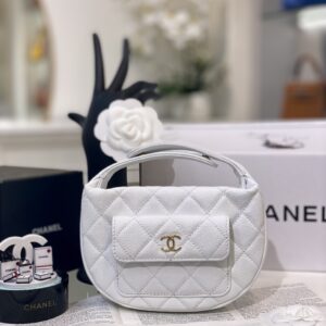 Túi Xách Chanel Hình Bán Nguyệt Siêu Cấp Màu Trắng 16cm (2)