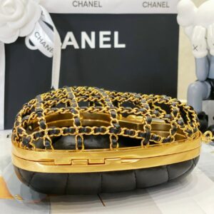 Túi Xách Hàng Hiệu Chanel Màu Đen Hình Trái Tim (8)