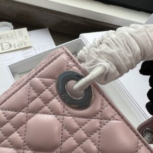 Túi Xách Lady Dior Mini Bag Siêu Cấp Màu Hồng Phấn 17cm