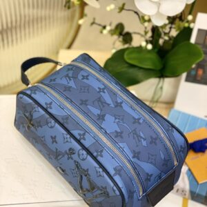 Túi Xách Louis Vuitton LV Dopp Kit Toilet Pouch Siêu Cấp 281516,5 cm (3)