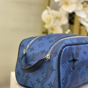 Túi Xách Louis Vuitton LV Dopp Kit Toilet Pouch Siêu Cấp 281516,5 cm (3)