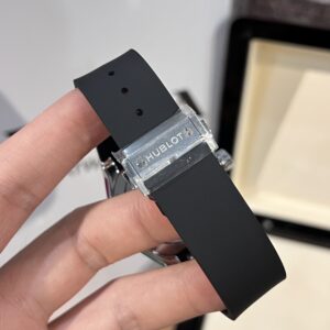 Hublot Classic Fusion Full Diamonds Màu Đen HBF