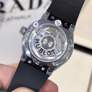 Hublot Classic Fusion Full Diamonds Màu Đen HBF