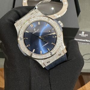 Hublot Classic Fusion Độ Kim Cương Moissanite Màu Xanh Dương 42mm