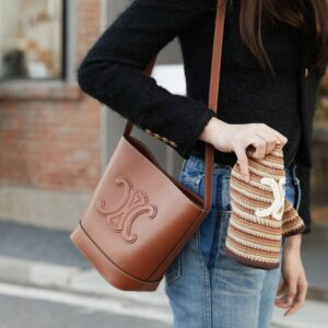 Túi Xách Nữ Hàng Hiệu Celine Neo Triomphe Siêu Cấp Logo Nổi 30x22x12cm