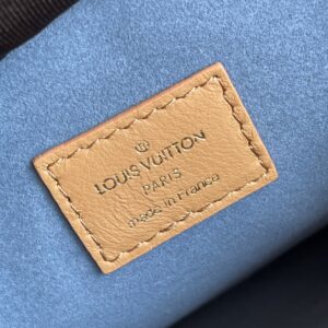 Túi Xách Nữ Hàng Hiệu Louis Vuitton LV Coussin Siêu Cấp Màu Nâu 26cm