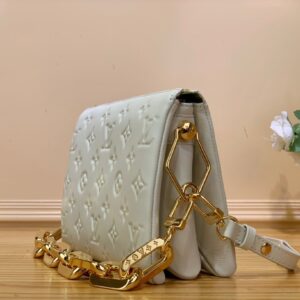 Túi Xách Nữ Louis Vuitton LV Coussin Siêu Cấp Hoa Momo Dập Chìm 20x19cm