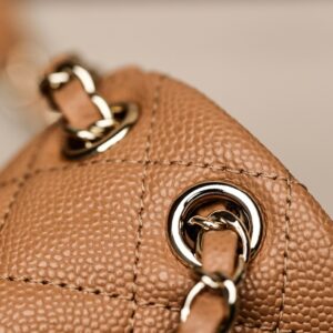 Balo Siêu Cấp Chanel Mini Màu Nâu Trà Sữa 18cm (2)