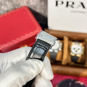 Đồng Hồ Hublot Classic Fusion Titanium Black Dial Đính Moissanite 38mm (1)