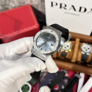 Đồng Hồ Hublot Classic Fusion Titanium Gray Dial Độ Moissanite 42mm (2)