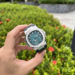 Patek Philippe Nautilus 5722G Độ Kim Cương Moissanite 40mm (1)